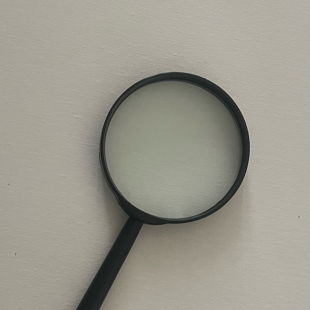 Magnifying Glass Custom Magnet - Picture 2 of 4